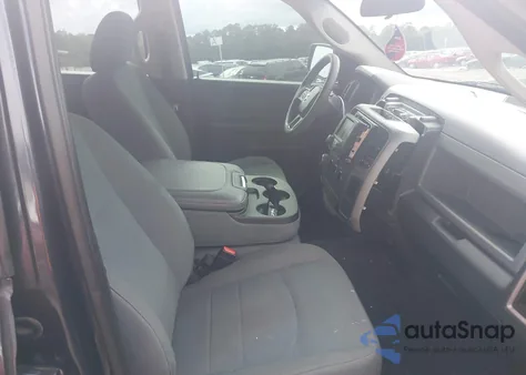 2018 Ram 1500 Express 4X2 6'4 Box из США, поврежденный, VIN 1C6RR6FT0JS131914